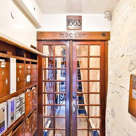 Apartment New Charming Flat! Quartier Latin, Saint Germain Paris